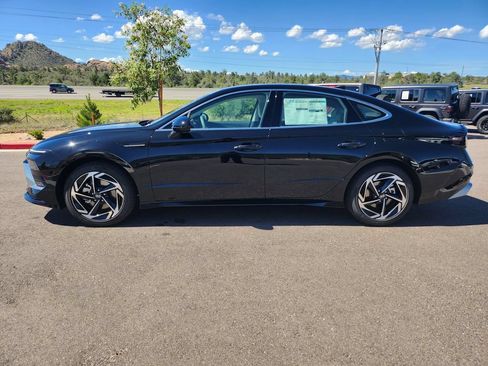 New 2026 Hyundai Sonata SEL FWD image 8