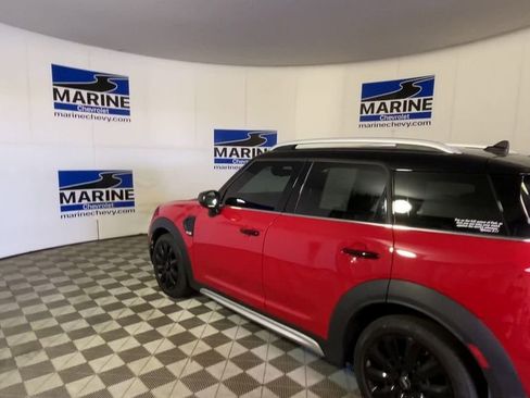 Used 2022 MINI Cooper Countryman FWD image 8