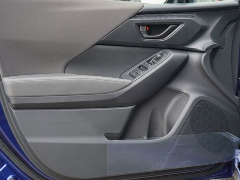 Certified 2025 Subaru Crosstrek 2.0i Premium image 18