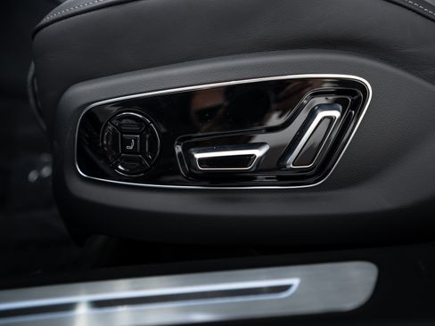 New 2026 Audi S8 AWD/4WD image 17