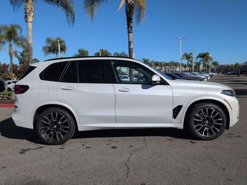 Certified 2024 BMW X5 xDrive40i w/ M Sport Package image 11