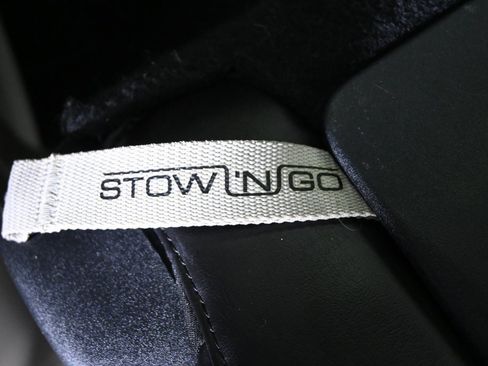 Used 2020 Chrysler Pacifica Limited image 16