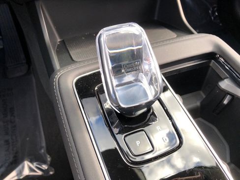 New 2026 Volvo XC90 B6 Plus w/ Protection Package Premier image 31