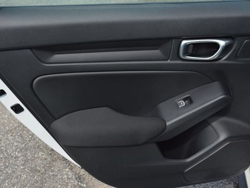 Used 2023 Honda Civic Sport image 14