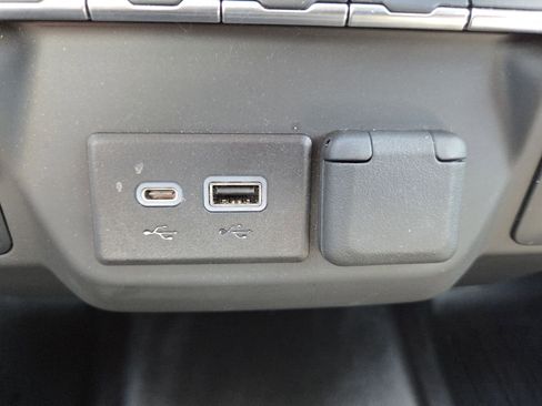 Used 2023 GMC Sierra 2500 Pro w/ Gooseneck/5TH Wheel Package image 6