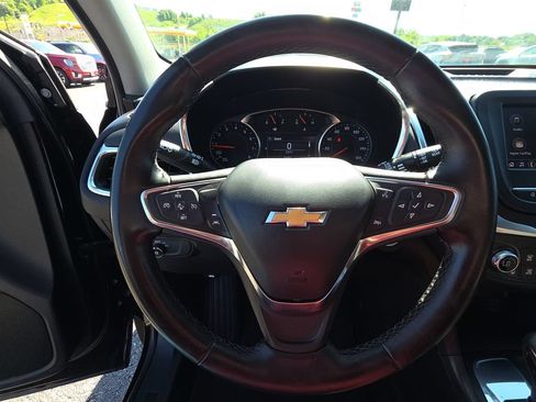 Used 2024 Chevrolet Equinox LT FWD image 17