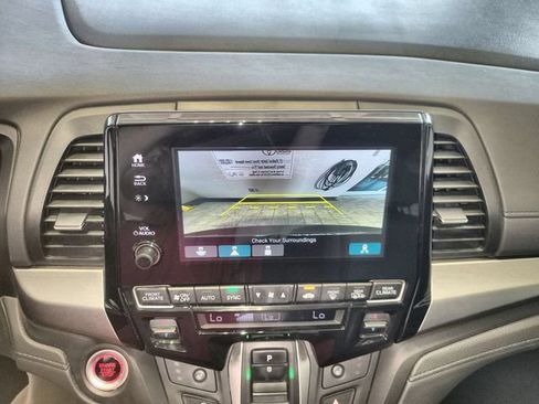 Used 2023 Honda Odyssey Sport image 17