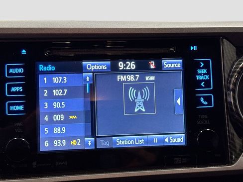 Used 2017 Toyota Tacoma TRD Off-Road w/ Premium & Technology Package image 11