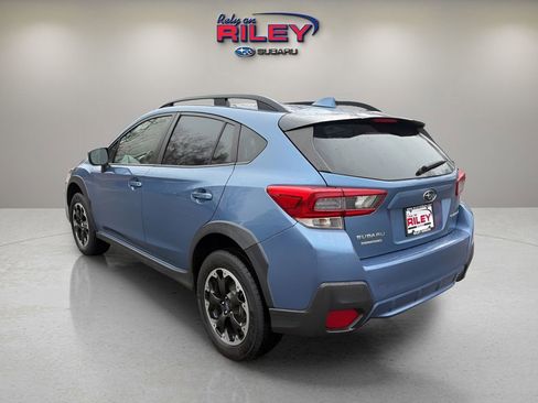 Used 2021 Subaru Crosstrek 2.0i Premium image 3