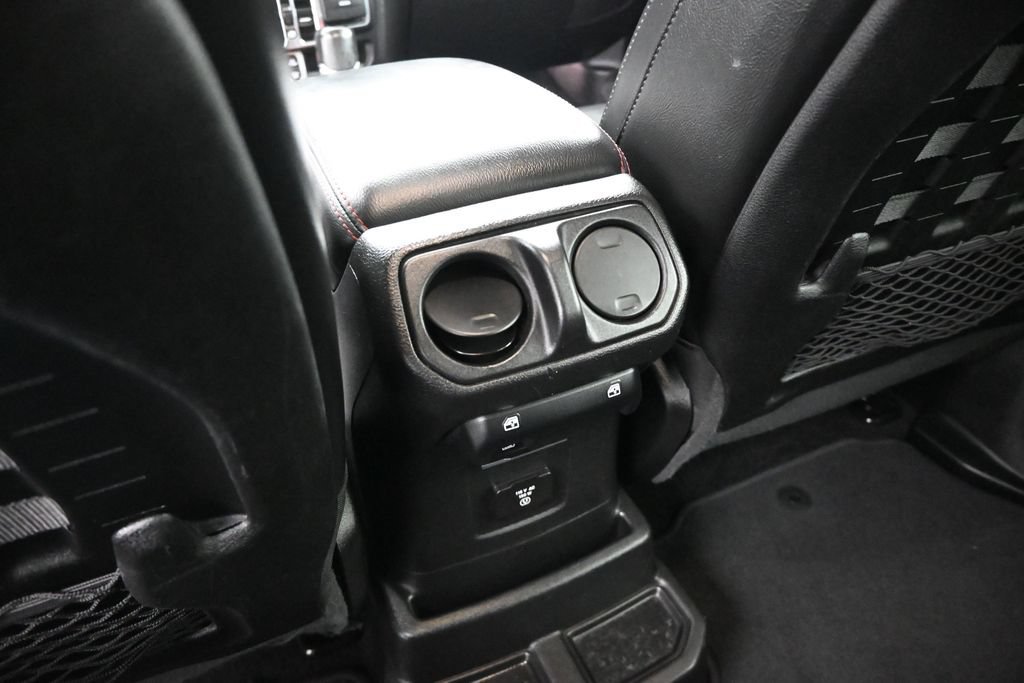 Used 2021 Jeep Wrangler Unlimited Rubicon w/ LED Lighting Group AWD/4WD image 20