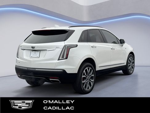 Certified 2023 Cadillac XT5 Sportv w/ Platinum Package image 5