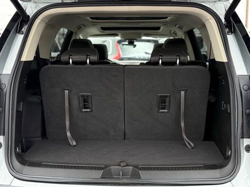 Used 2023 GMC Acadia Denali image 35