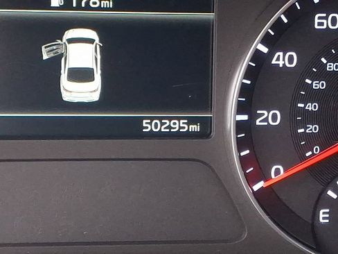 Used 2023 Kia Forte GT-Line w/ GT-Line Premium Package image 19