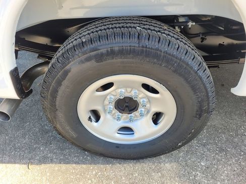 New 2025 Chevrolet Express 2500 w/ Driver Convenience Package image 31