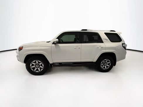Certified 2017 Toyota 4Runner TRD Off-Road Premium AWD/4WD image 4