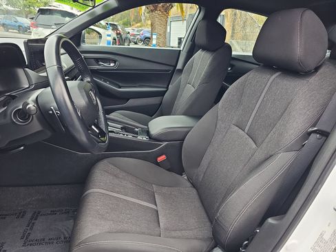Used 2023 Honda Accord Sport image 14