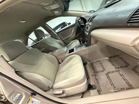 Used 2007 Toyota Camry LE image 17