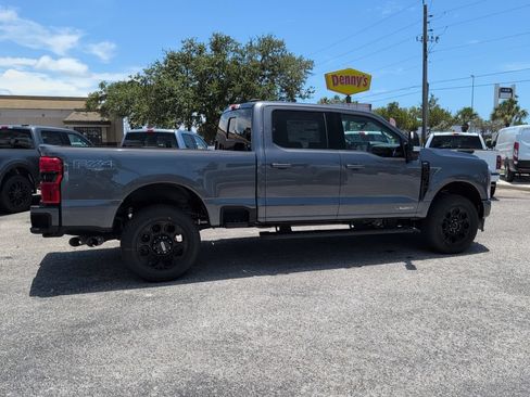 New 2026 Ford F250 Lariat w/ Black Appearance Package AWD/4WD image 2