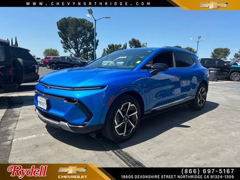 Used 2024 Chevrolet Equinox EV LT w/ LPO, Blackout Package FWD image 1
