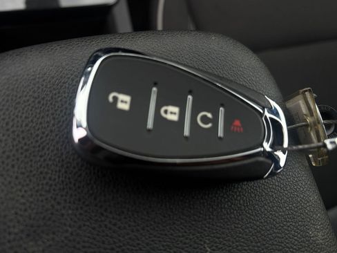 Used 2025 Chevrolet TrailBlazer LT FWD image 25