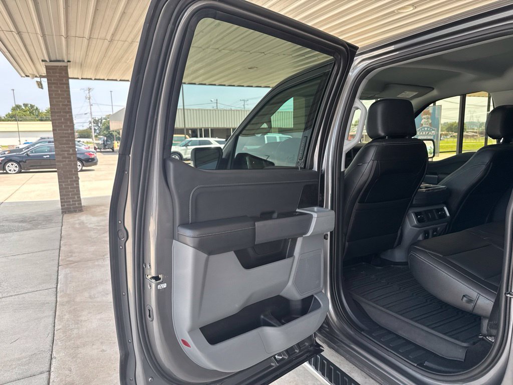 Used 2022 Ford F150 XLT w/ Equipment Group 302A High AWD/4WD image 16