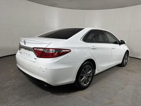 Used 2017 Toyota Camry SE image 33