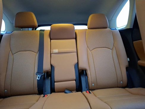 Used 2021 Lexus RX 350L Premium image 19