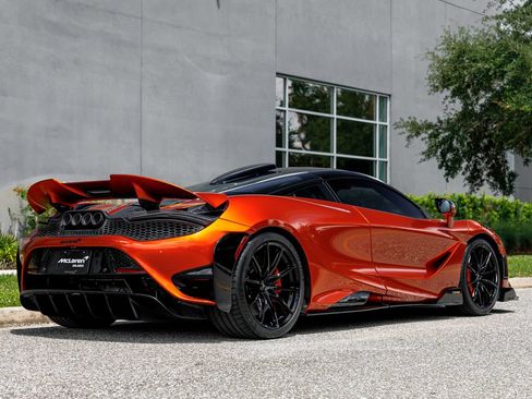 Used 2021 McLaren 765LT RWD image 7