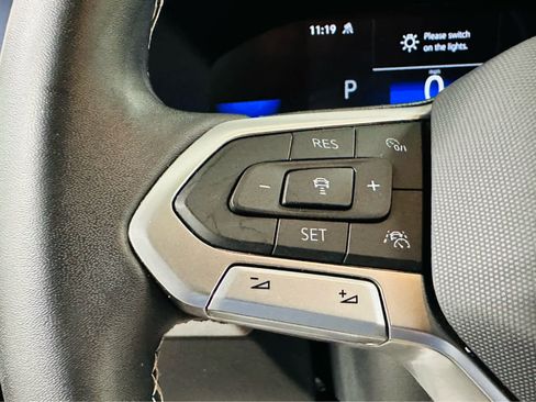 Certified 2023 Volkswagen Taos SE w/ Black Wheel Package AWD/4WD image 15