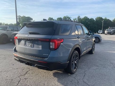 Used 2026 Ford Explorer ST-Line w/ ST-Line Street Pack AWD/4WD image 9