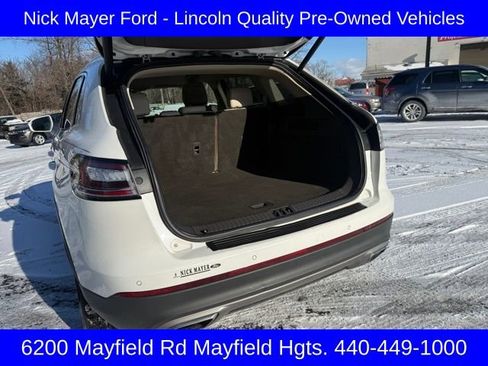 Used 2020 Lincoln Nautilus Premier w/ Equipment Group 101A image 8