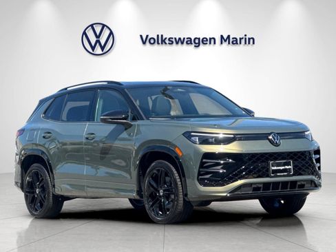 New 2026 Volkswagen Tiguan SE R-Line AWD/4WD image 7