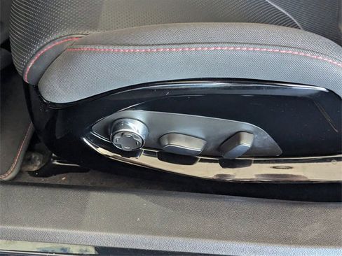 Used 2023 Chevrolet Corvette Stingray w/ Stealth Interior Trim Package image 21