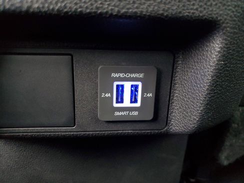 Used 2024 Toyota Tacoma SR5 image 12