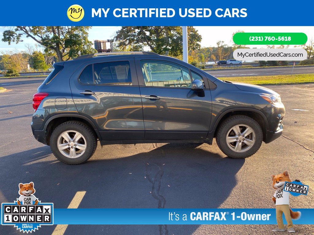 Used 2021 Chevrolet Trax LT w/ Premium Seat Package AWD/4WD image 4