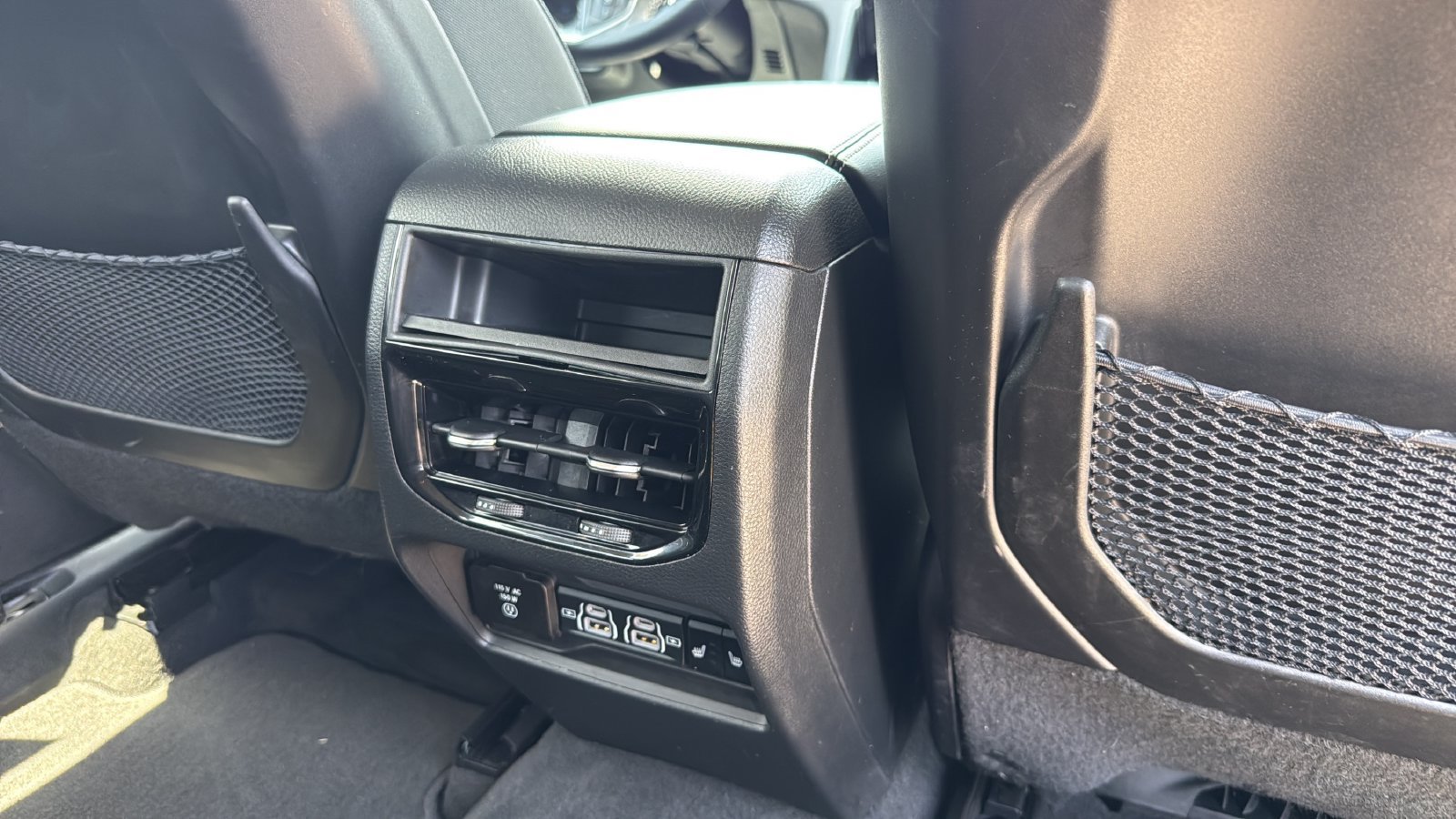 Used 2023 Jeep Grand Cherokee 4WD 4xe image 27