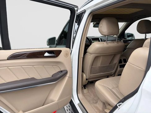 Used 2014 Mercedes-Benz GL 450 4MATIC image 14
