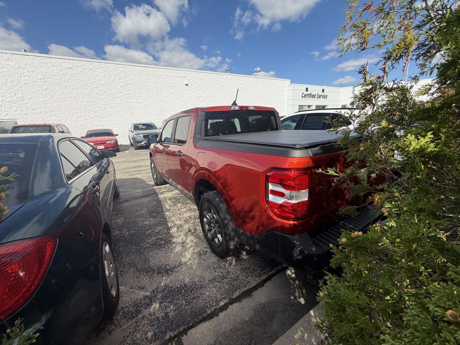 Used 2023 Ford Maverick XLT FWD image 5