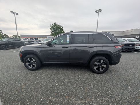 Used 2024 Jeep Grand Cherokee Limited 4xe AWD/4WD image 6