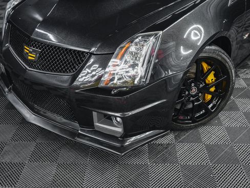 Used 2014 Cadillac CTS V image 3