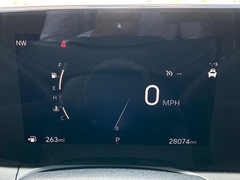 Used 2025 Buick Envista Preferred image 15