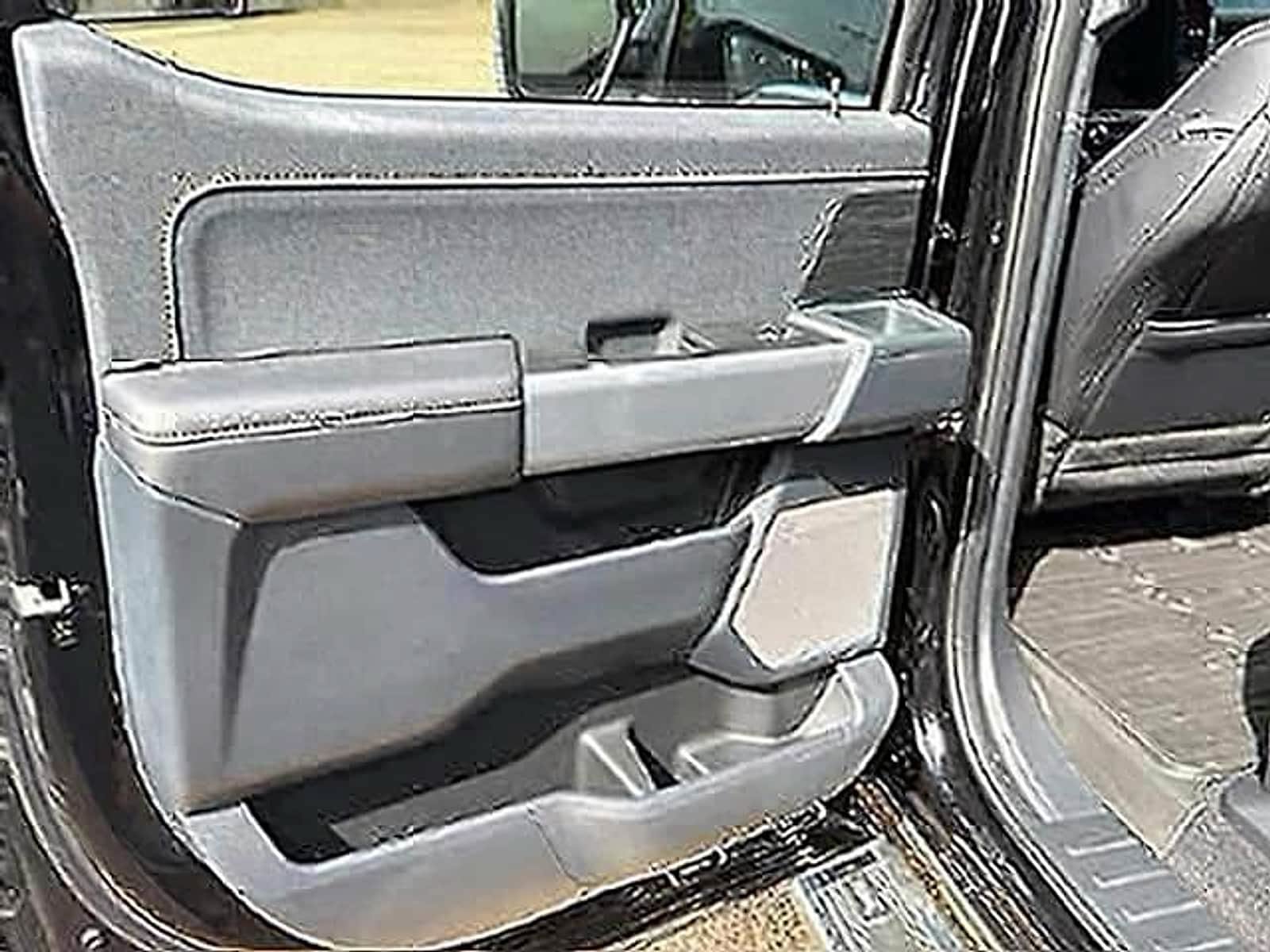 Used 2025 Ford F150 Lariat w/ Equipment Group 502A High AWD/4WD image 20