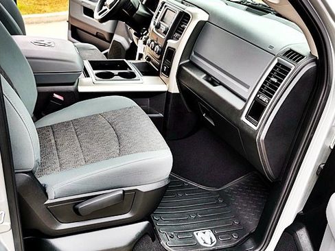 Used 2014 RAM 1500 Big Horn image 15