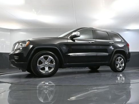 Used 2011 Jeep Grand Cherokee Limited image 50