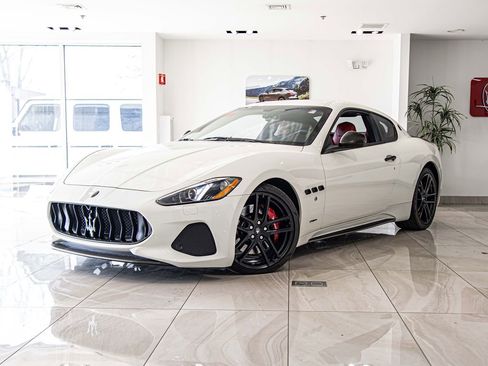 Used 2018 Maserati GranTurismo Sport RWD image 1