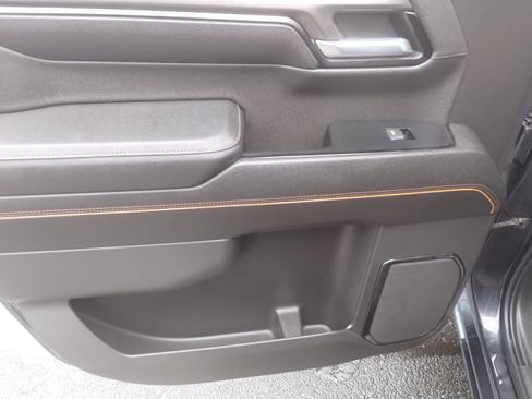 Used 2023 GMC Sierra 1500 AT4 image 17