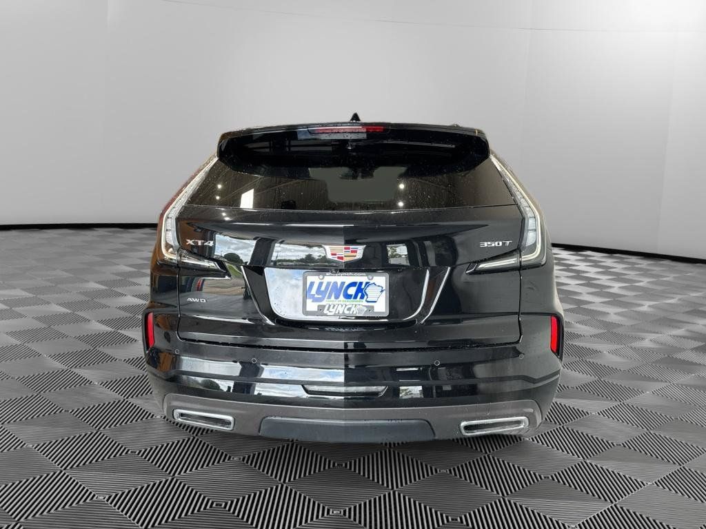 Used 2024 Cadillac XT4 Sport AWD/4WD image 4