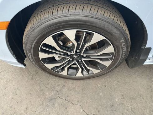 Used 2025 Honda Odyssey Elite image 27