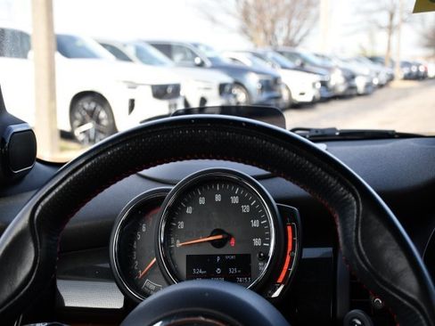 Used 2019 MINI Cooper S image 22