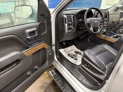 Used 2018 Chevrolet Silverado 1500 LTZ w/ LTZ Plus Package image 8